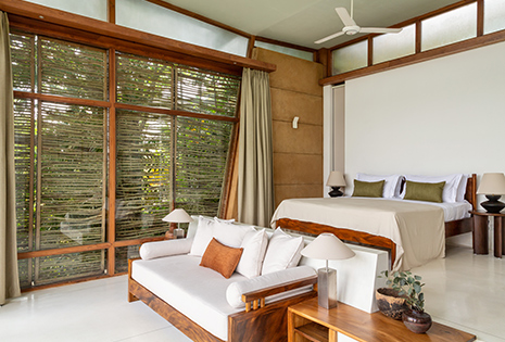 Teardrop Lake Villa with Plunge Pool